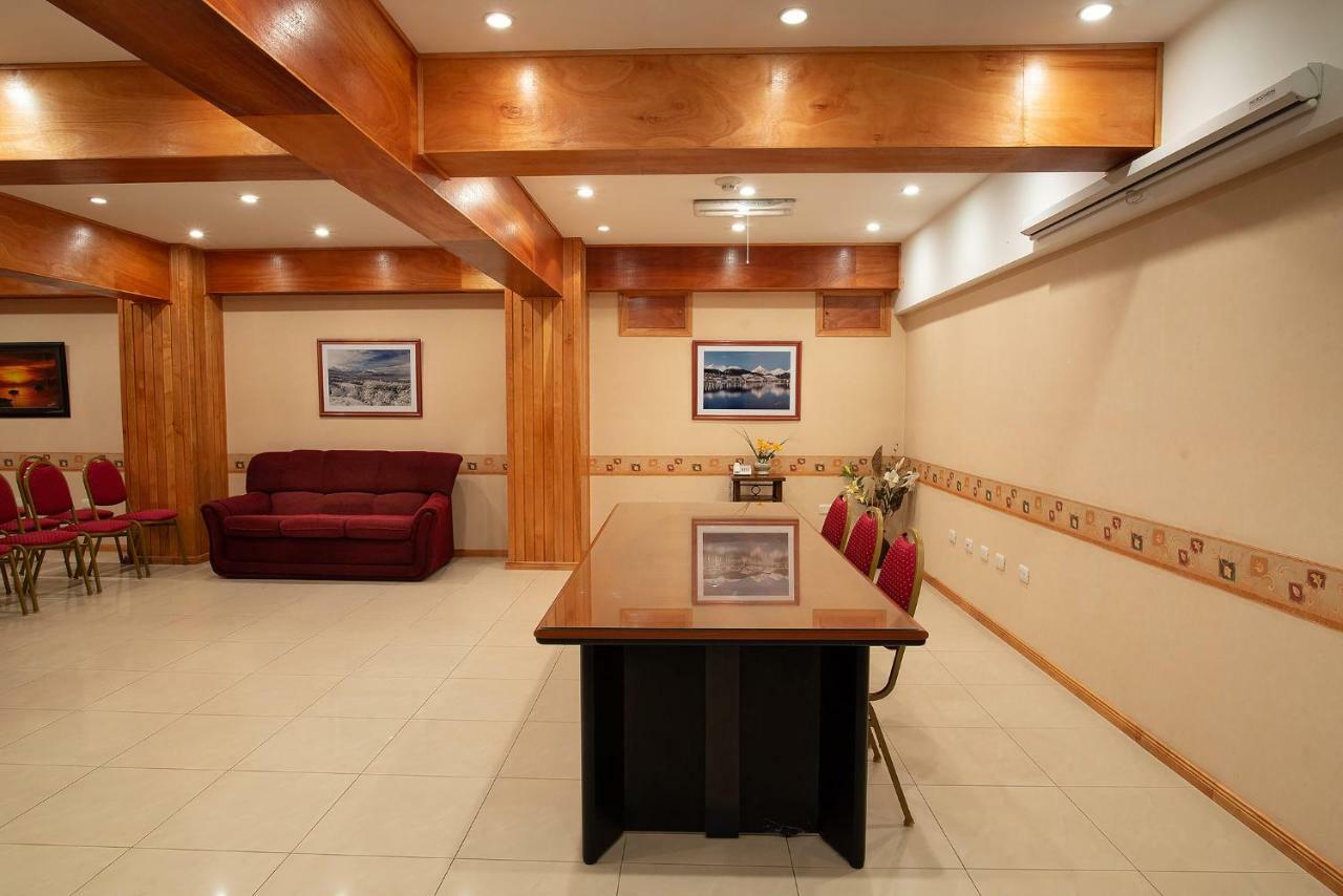 Hotel Tierra Del Fuego อูซัวยา ภายนอก รูปภาพ